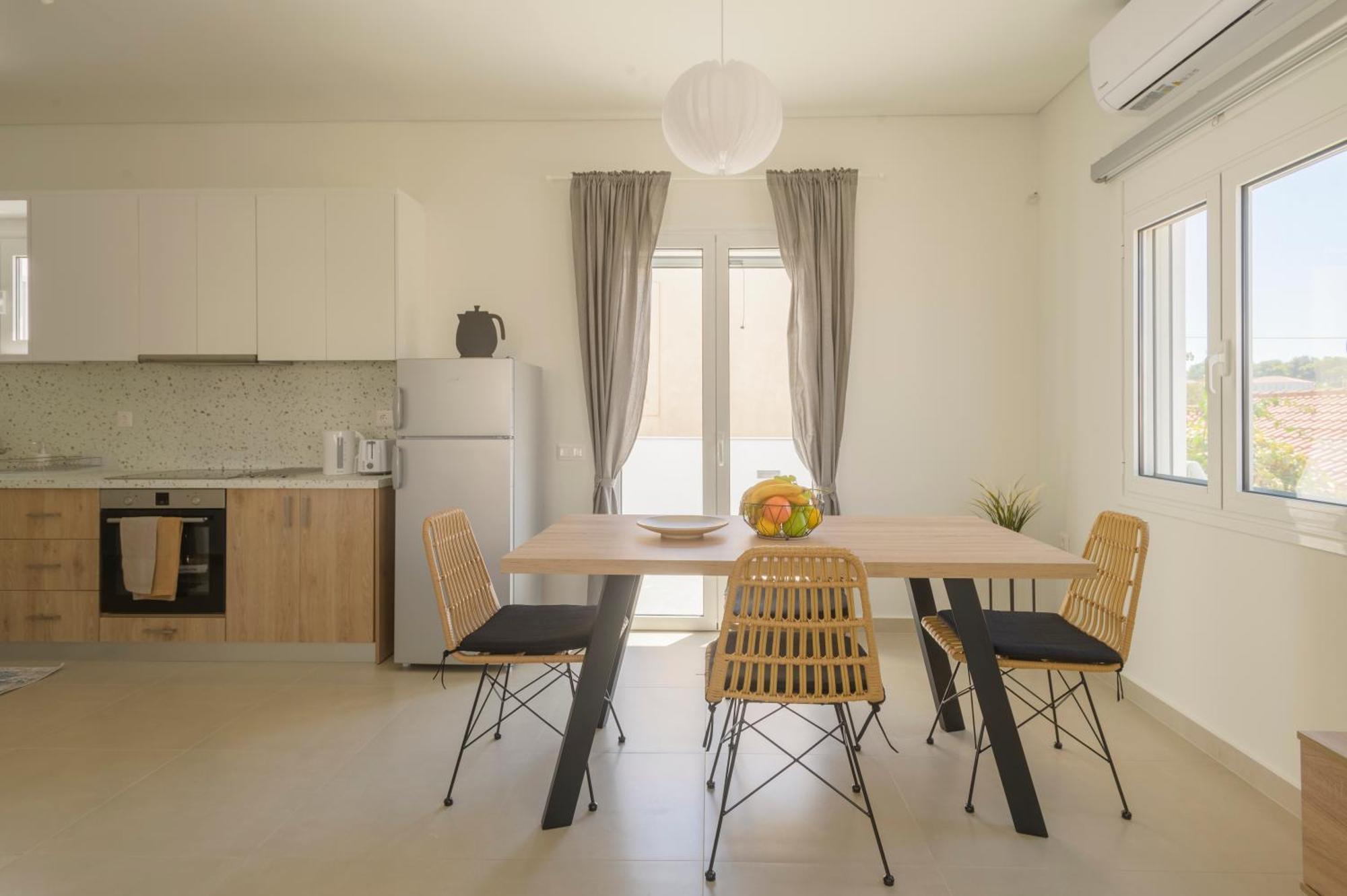 Pylos Apartments Екстер'єр фото